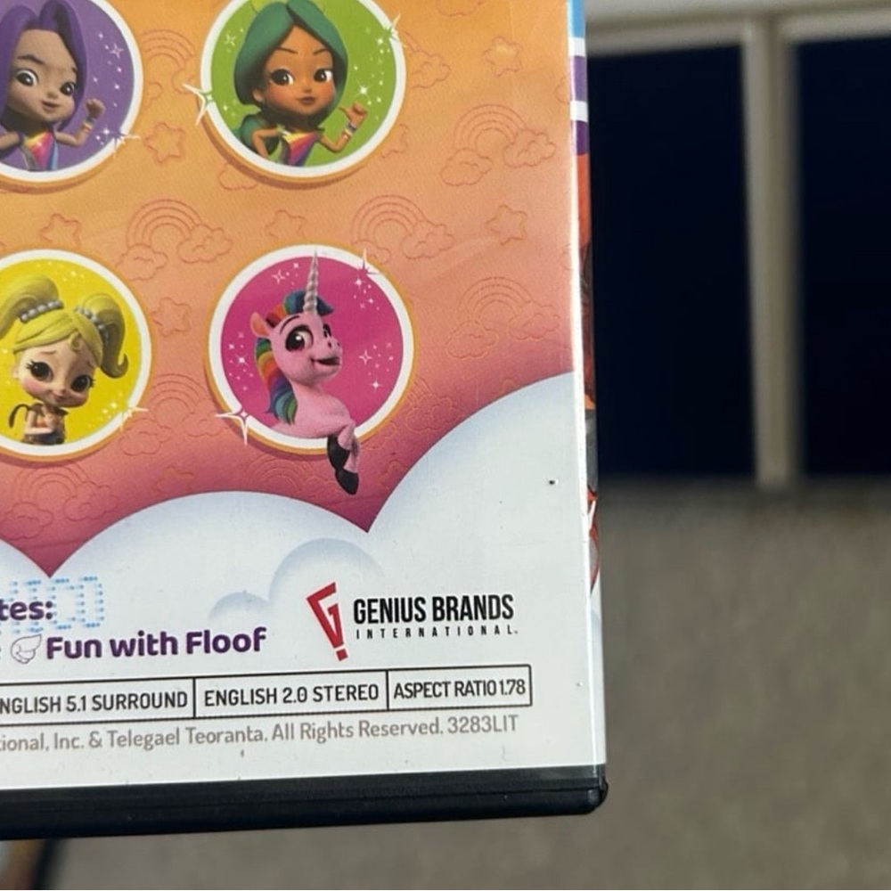 Lot of 6 Children’s DVD, including My Little Pony and Strawberry Shortcake - Picture 8 of 10